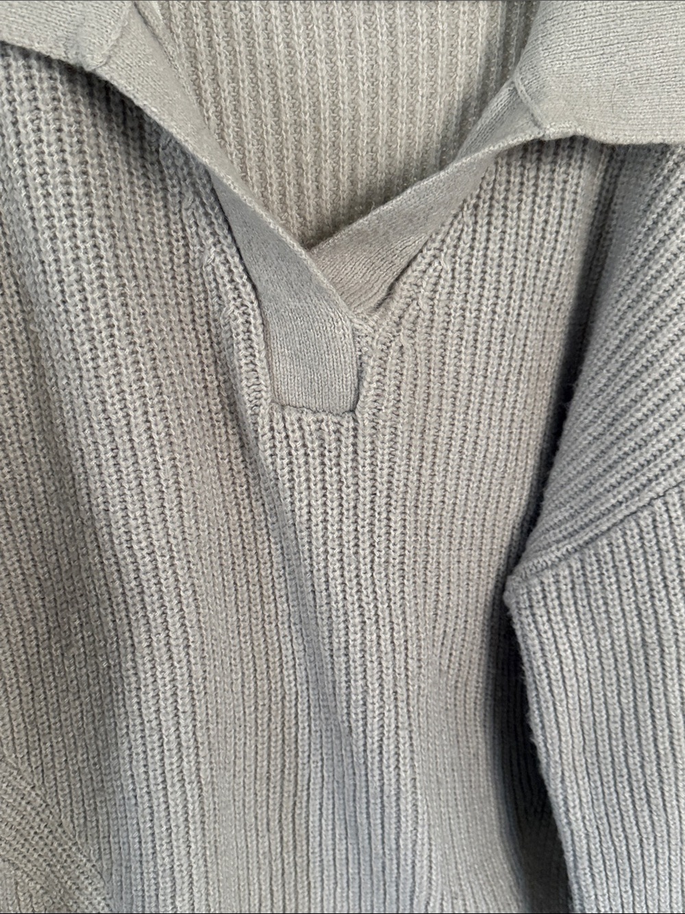 Light Gray Ribbed Open-Collar Sweater - Picture 4 of 5